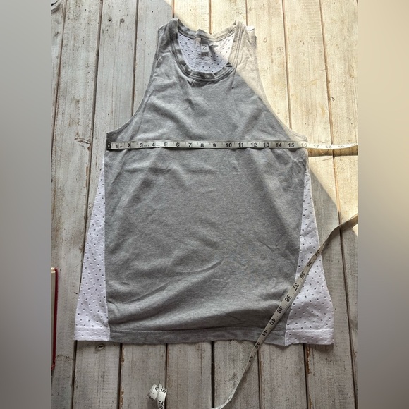 Z by Zella | Grey White Tank | Yoga Workout | M 🧘♀️💪 - Picture 4 of 8